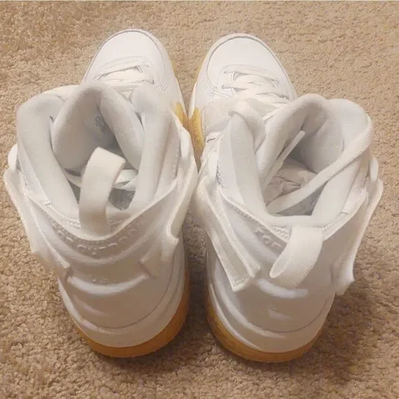 Nike Air Raid Men's Size 7.5 White Gum Soles BRAND NEW WITHOUT BOX
